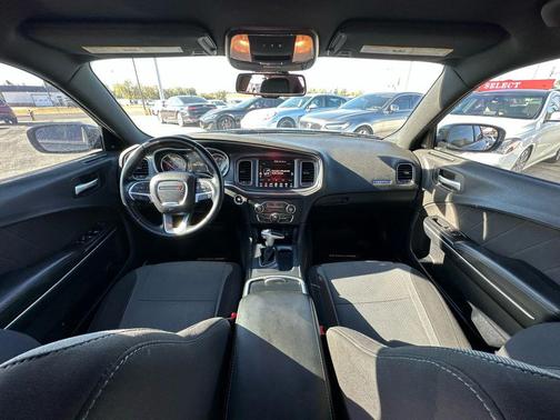 2016 Dodge Charger SXT