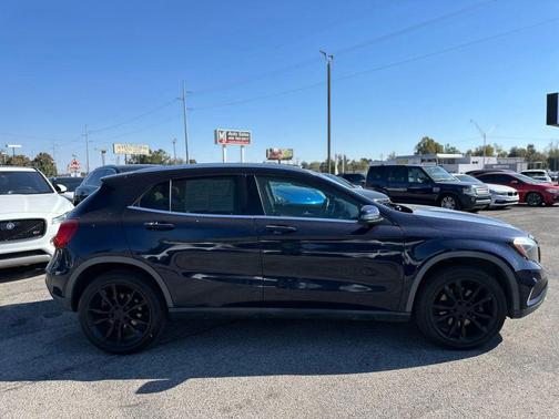 2017 Mercedes-Benz GLA 250 Base