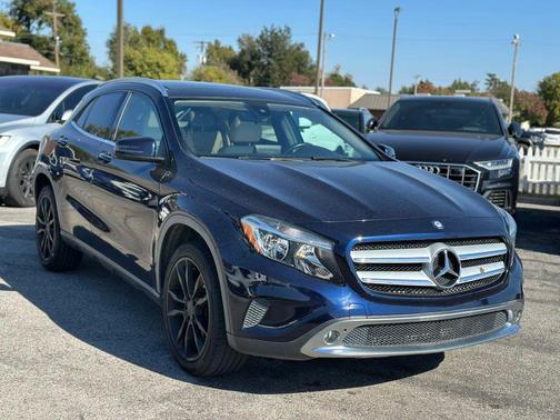 2017 Mercedes-Benz GLA 250 Base