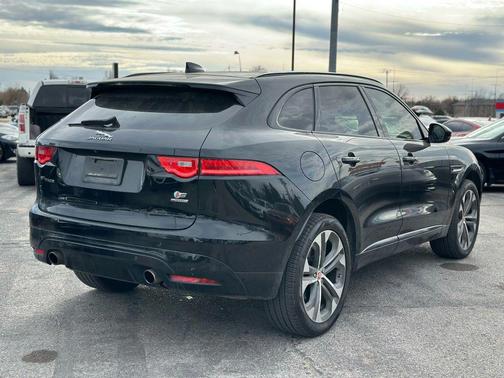 2017 Jaguar F-PACE S