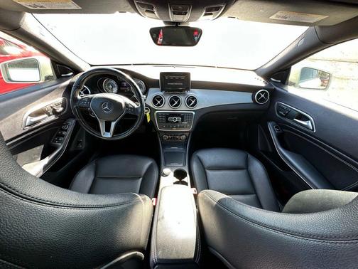 2014 Mercedes-Benz CLA-Class Base