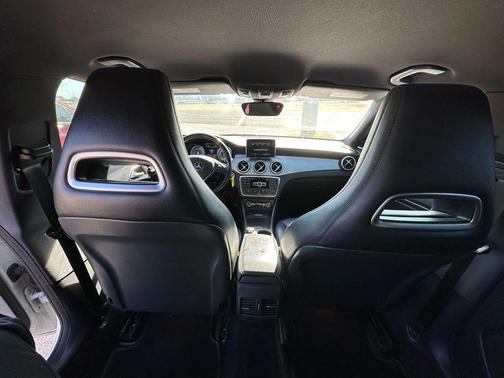 2014 Mercedes-Benz CLA-Class Base