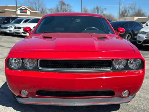 2012 Dodge Challenger SXT