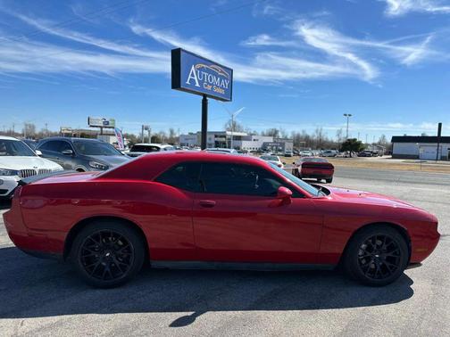 2012 Dodge Challenger SXT