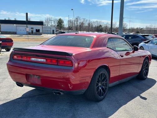 2012 Dodge Challenger SXT