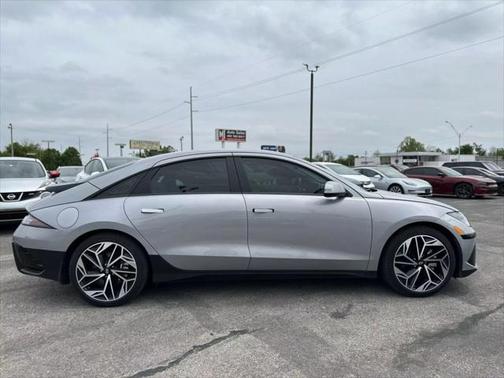2023 Hyundai IONIQ 6 SE
