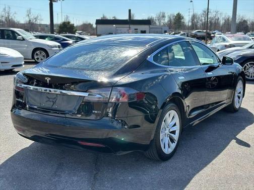 2016 Tesla Model S 75D