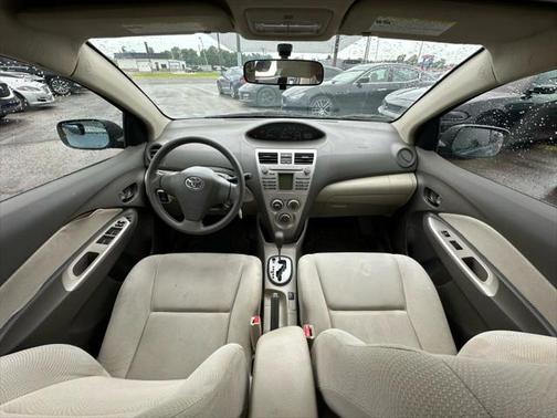 2010 Toyota Yaris Base