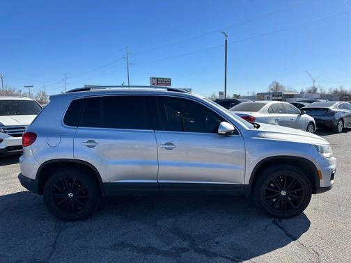 2013 Volkswagen Tiguan 2.0T SE 4MOTION