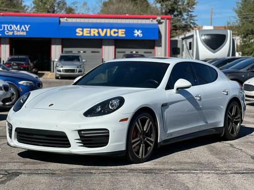 2016 Porsche Panamera GTS