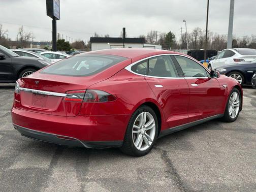 2013 Tesla Model S Sedan 4D