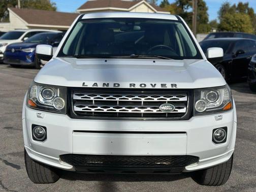 2015 Land Rover LR2 HSE Sport Utility 4D