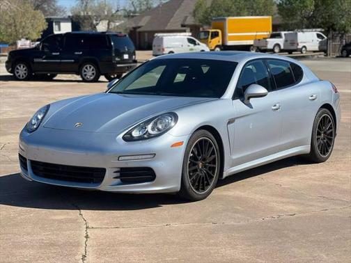 2014 Porsche Panamera 4