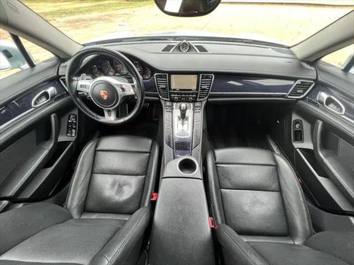 2014 Porsche Panamera 4