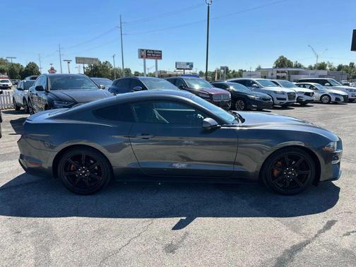 2019 Ford Mustang EcoBoost