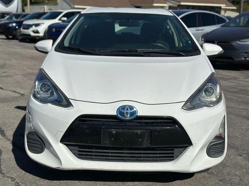 2016 Toyota Prius c Two