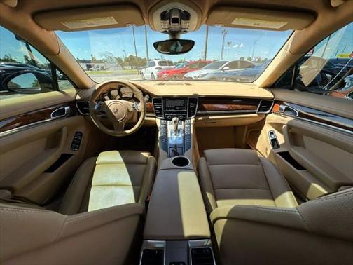 2011 Porsche Panamera 4