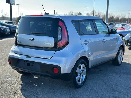 2017 Kia Soul Base