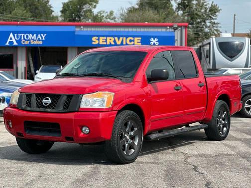 2012 Nissan Titan SV
