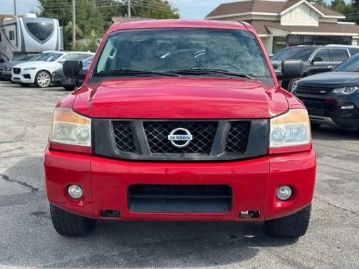 2012 Nissan Titan SV