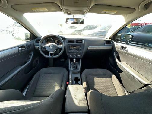 2015 Volkswagen Jetta 1.8T SE