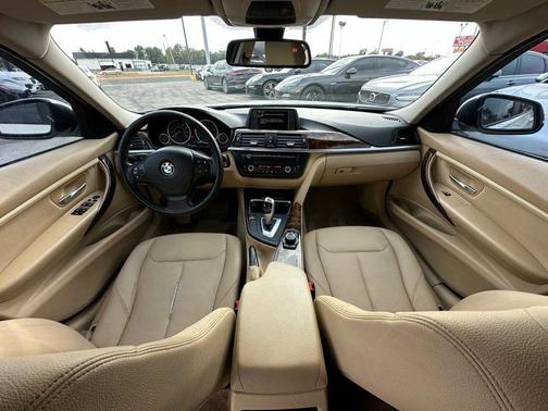 2013 BMW 328 328i Sedan 4D