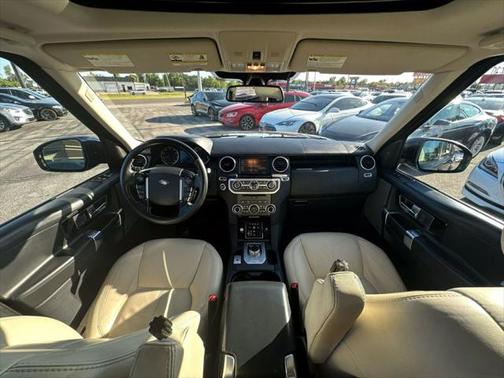 2015 Land Rover LR4 Base