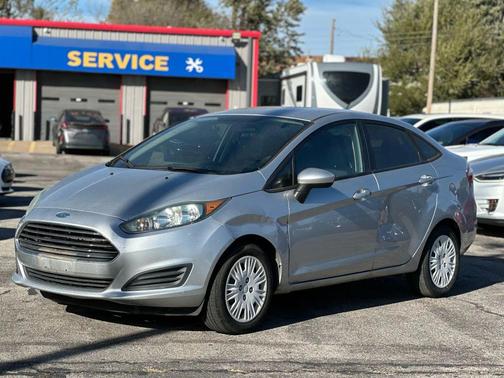 2016 Ford Fiesta S