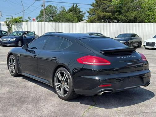 2015 Porsche Panamera 4