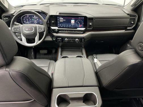 2025 GMC Sierra 2500 SLT