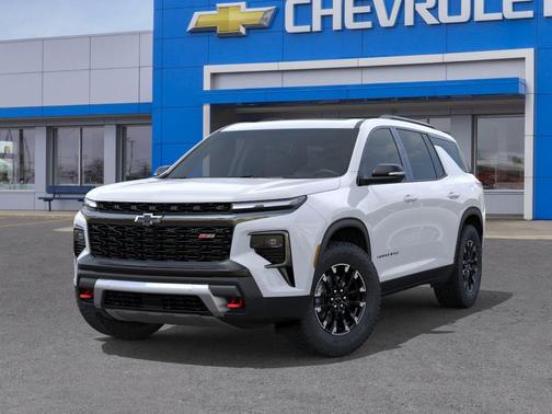 Polar White Tricoat 2026 Chevrolet Traverse AWD Z71