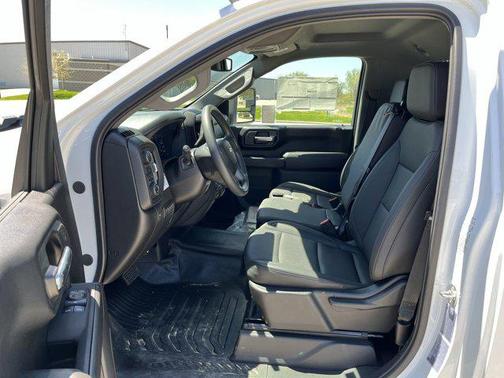 2025 Chevrolet Silverado 3500 WT
