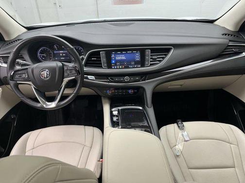 2023 Buick Enclave Essence AWD