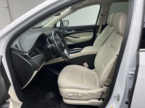 2023 Buick Enclave Essence AWD