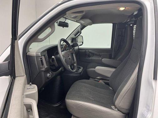 2023 GMC Savana 2500 Work Van