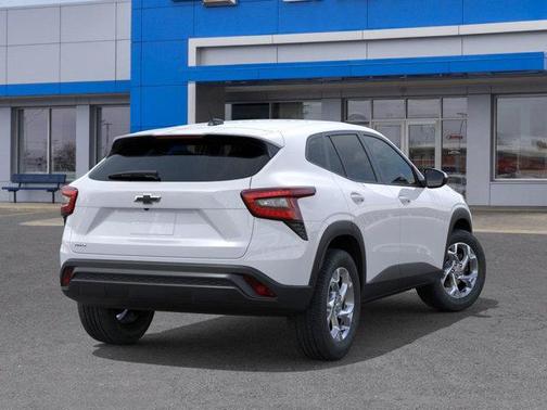 2025 Chevrolet Trax LS