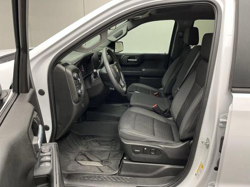 Summit White 2023 Chevrolet Silverado 1500 Custom