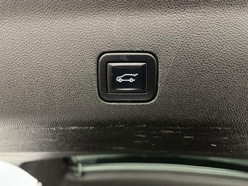 Dark Ash Metallic 2022 Chevrolet Tahoe LT