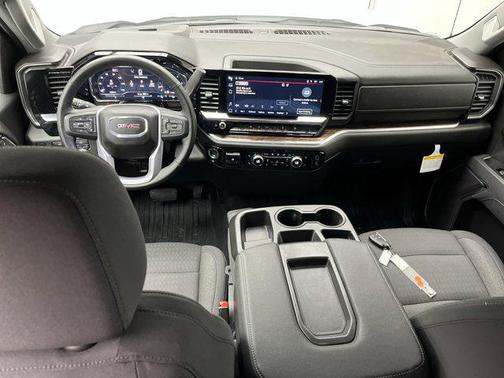 2025 GMC Sierra 1500 SLE