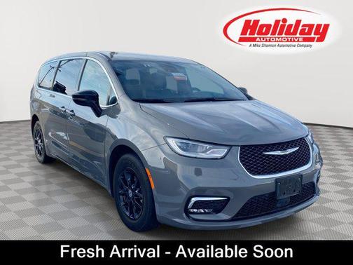 2025 Chrysler Pacifica L