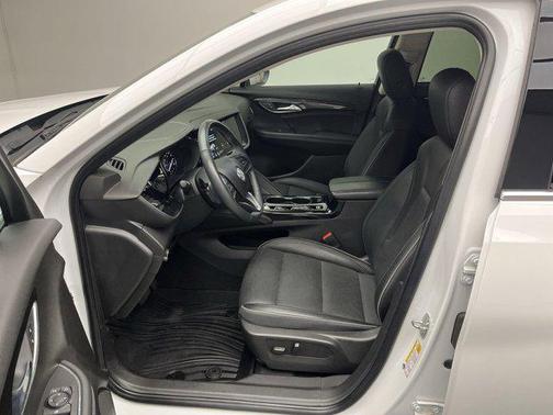 2023 Buick Envision Essence AWD