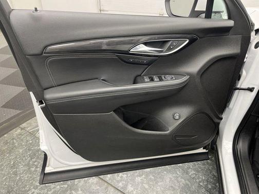 2023 Buick Envision Essence AWD