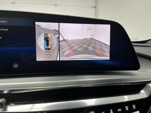 2024 Cadillac LYRIQ Luxury w/1SE
