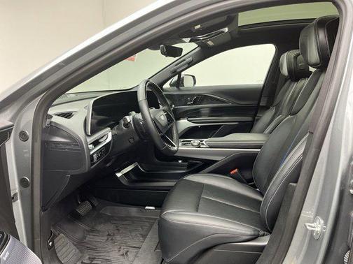 2024 Cadillac LYRIQ Luxury w/1SE