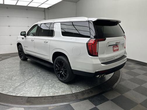 White Frost Tricoat 2023 GMC Yukon XL Denali