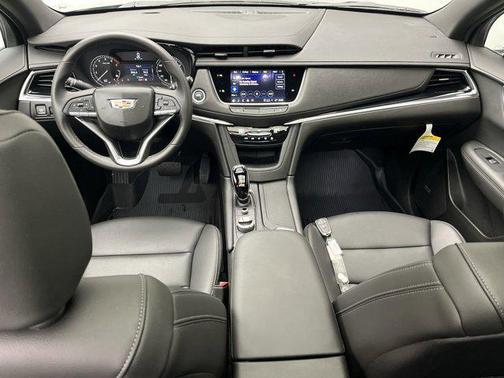 2025 Cadillac XT6 Luxury AWD