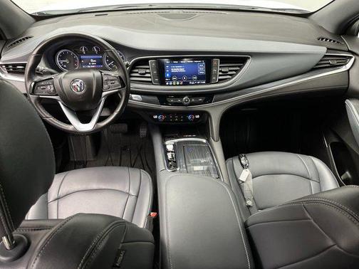 2023 Buick Enclave Essence AWD