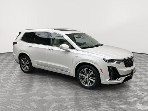 2022 Cadillac XT6 Premium Luxury AWD