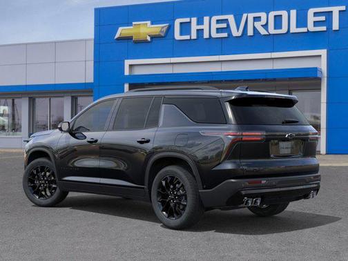 Mosaic Black Metallic 2026 Chevrolet Traverse LT