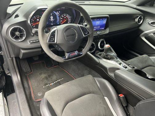 Black 2019 Chevrolet Camaro 1SS